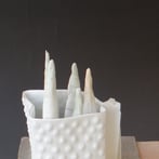 Márta Nagy; Evergreen Winter, 2009, porcelain, stoneware, silver leaf, 21x19x14,5cm,TerraDelft detail