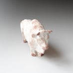 SP222 Charlois stier, 13x19x6,5cm, handgevormd, TerraDelft2
