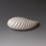 CI20-07 Hanging flower vase-Leaf vein, stoneware, h.16,7x7,7x6cm, TerraDelft3