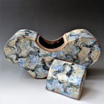PhD2112 Boîte nuage bleue, h.19,5x40x13cm, stoneware, TerraDelft 3