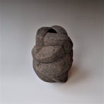 ST2302 Sekki Vessel 596, stoneware, h.17x15x13cm, TerraDelft3.JPG