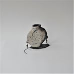 McW21-6 Majiayao Vase S3, h.16,5x16,5x3cm, woodfired stoneware on slate foot - porcelain beads on wire, TerraDelft2