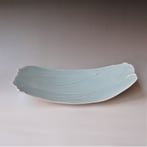 GH23D-G13 Plate Leaf L, 7,5x38x21cm, porcelain-celadon, TerraDelft3