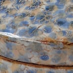 PhD2115 Boîte ronde plate à points bleus, h.13xd.26cm, stoneware, TerraDelft detail