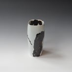 KB24-04 Cylinder Edges, Porcelain-Ru-Gold-Celadon-Basalt,19.5x11x9cm, TerraDelft3