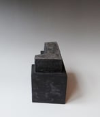 MC37-2015-Impromptu-43-h.20x24x135cm-stoneware-polished-cobaltoxide-TerraDelft-3