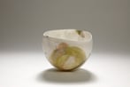 02 Waiting for Spring, 2024, 14x14xh10cm, porselein, pigmenten, onderglazuren, houtgestookt 1270C, foto Dirk Theys 2