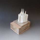 Márta Nagy; Evergreen Winter, 2009, porcelain, stoneware, silver leaf, 21x19x14,5cm,TerraDelft 1