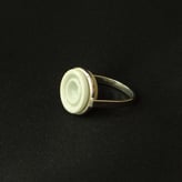 JB22-RC-S22-33, porcelain-celadon-silver, d.1,6cm, TerraDelft2