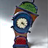 RE2303 Leaning Clock Fruitsalad, cm, aardewerk-glazuur-uurwerk, TerraDelft1