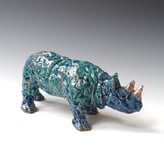 220413 Rhino, ceramic-glaze-gold, h.12x27x9cm TerraDelft2
