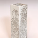 T17C-3-New-Guan-Ware-Square-2016-h.27x8x8cm-handpainted-porcelain-goldluster-celadonglaze-2