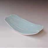 GH23D-G13 Plate Leaf L, 7,5x38x21cm, porcelain-celadon, TerraDelft2