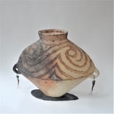 McW21-2 Majiayao Vase L2, h.52x66x14cm, woodfired stoneware on slate foot - glass porcelain on wire, TerraDelft1