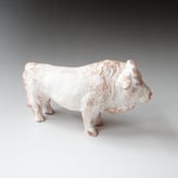 SP223 Charlois stier, 11,5x21x7cm, handgevormd, TerraDelft3