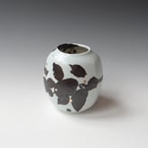 KB24-26 Cherry, Porcelain-Ru-Basalt-Gold, 16x14.5x13.5cm, TerraDelft1
