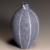 PB20-17-Small-textured-blue-vessel-h.14xd.85cm-TerraDelft