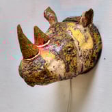 Rhino-0668-2014-ceramic-neon-42x33cm