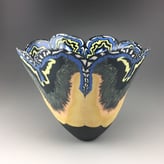 2421 Golden wing 1, h.14x17x16cm, porselein