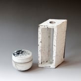 CN-XiaoLin-raku-box-vase-TerraDelft
