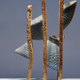 McW E17-01 Time Space Wave, 54x34x10cm, afb.aank., houtgestookt steengoed, 1