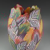 2428 Foliage 1, h.19x15cm, porselein