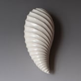 CI20-07 Hanging flower vase-Leaf vein, stoneware, h.16,7x7,7x6cm, TerraDelft2