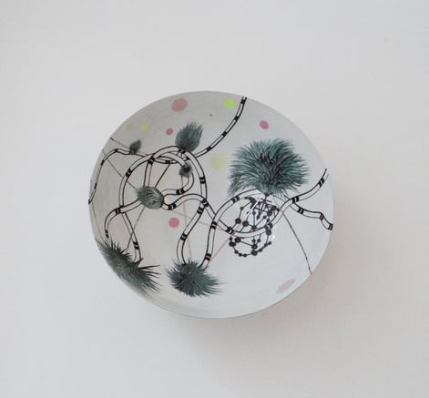 CV1803-LightGreen-III-h.12xd.28cmeggshell-porcelain-transfers-platinum-glowing-pigment-TerraDelft-1