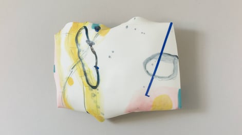 Encounter 04 porcelain L32xH24xD7,5cm 2025