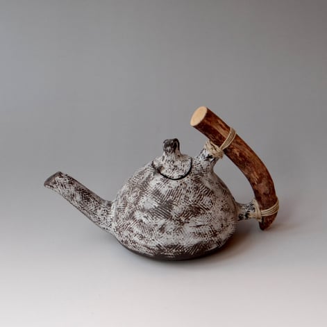 SJ257 Teapot h.13x21x12 TerraDelft No.1