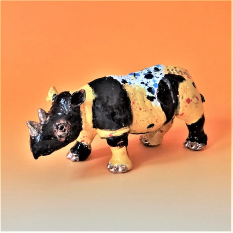 211205 Rhino, ceramic-glaze-gold, h.12x27x9cm TerraDelft1
