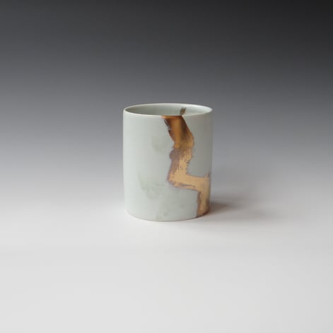 KB24-01 Cylinder Oval, Porcelain-Ru-Gold-Celadon-Basalt, 13.5x11.5x10cm, TerraDelft1