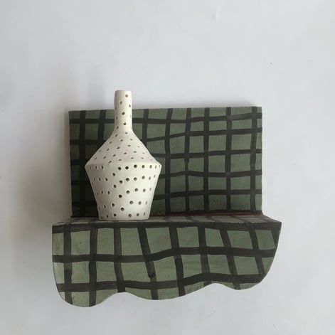 20 green and black gridded still life grès 27 x 13 x 28