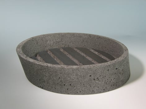 551 Circles Series, 19, 2005.  40x37xh.9 Cm. 158