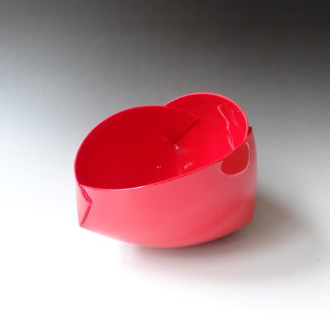 AvH-166 Red object, earthenware and car paint, 3cuts, 18x27x23Hcm, TerraDelft23