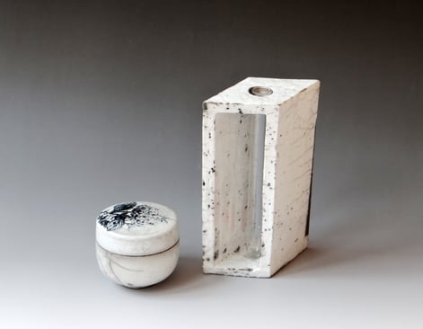 CN-XiaoLin-raku-box-vase-TerraDelft