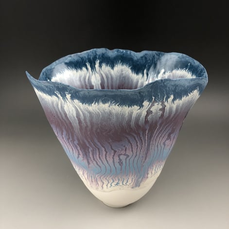2426 Blue purple 1, h.18x18x15cm, porselein