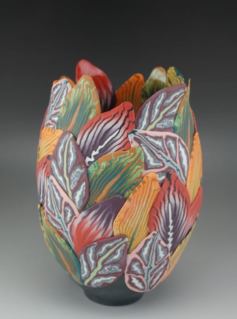 2428 Foliage 1, h.19x15cm, porselein