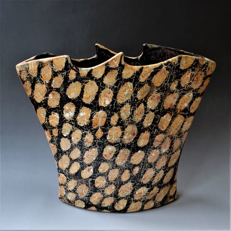 PhD2121 Vase vagues rouge, h.38,5x39,5x9,5cm, stoneware, TerraDelft 1